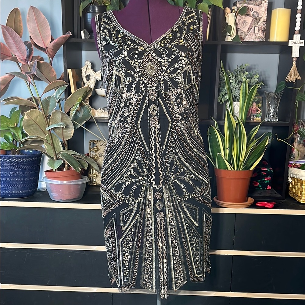 Pisarro Nights Elegant Sequin and Beaded Embellished Sleeveless Dress